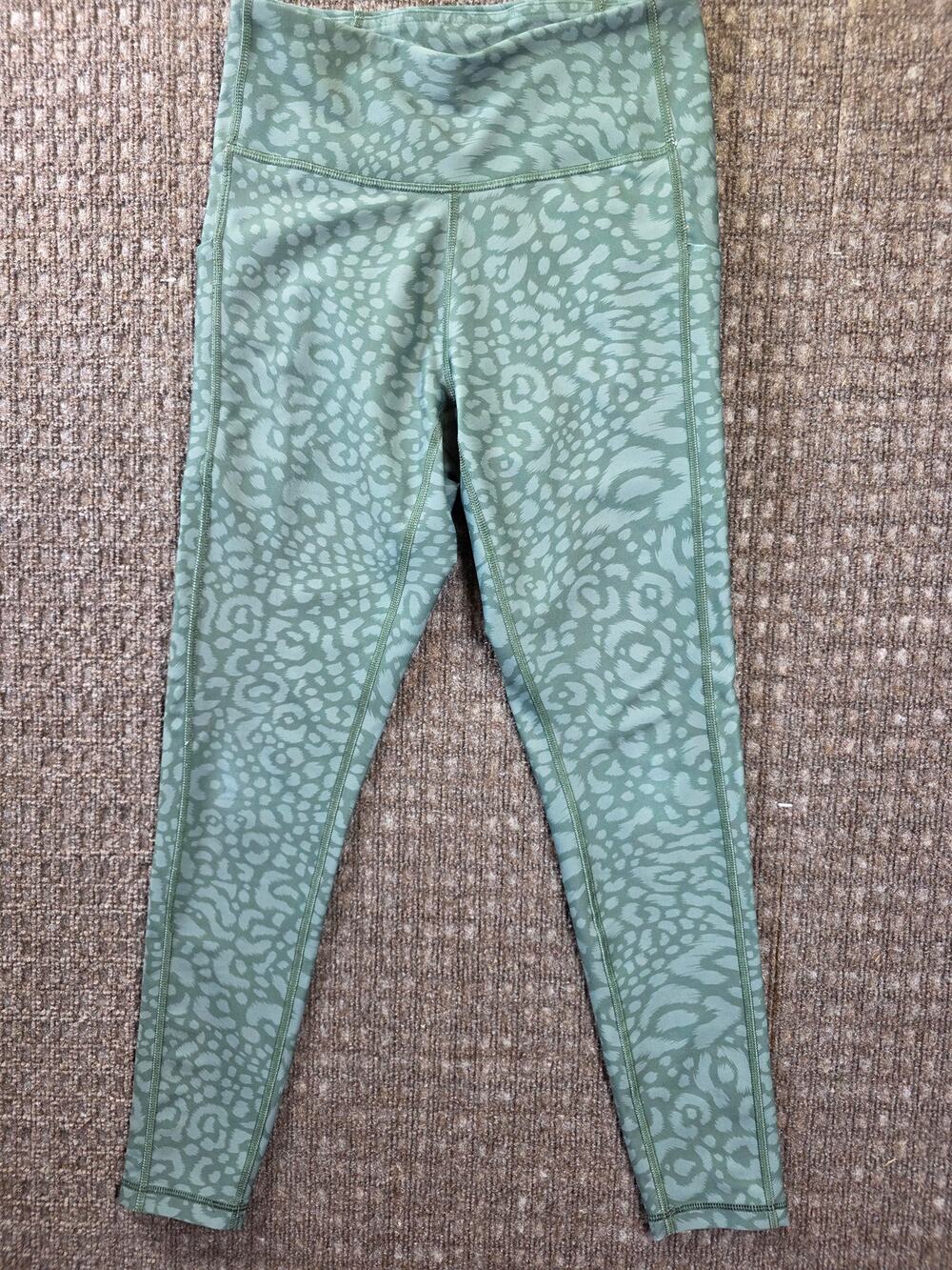 Tek Gear Women's Green Leopard Yoga Pants / Leggings Size Small